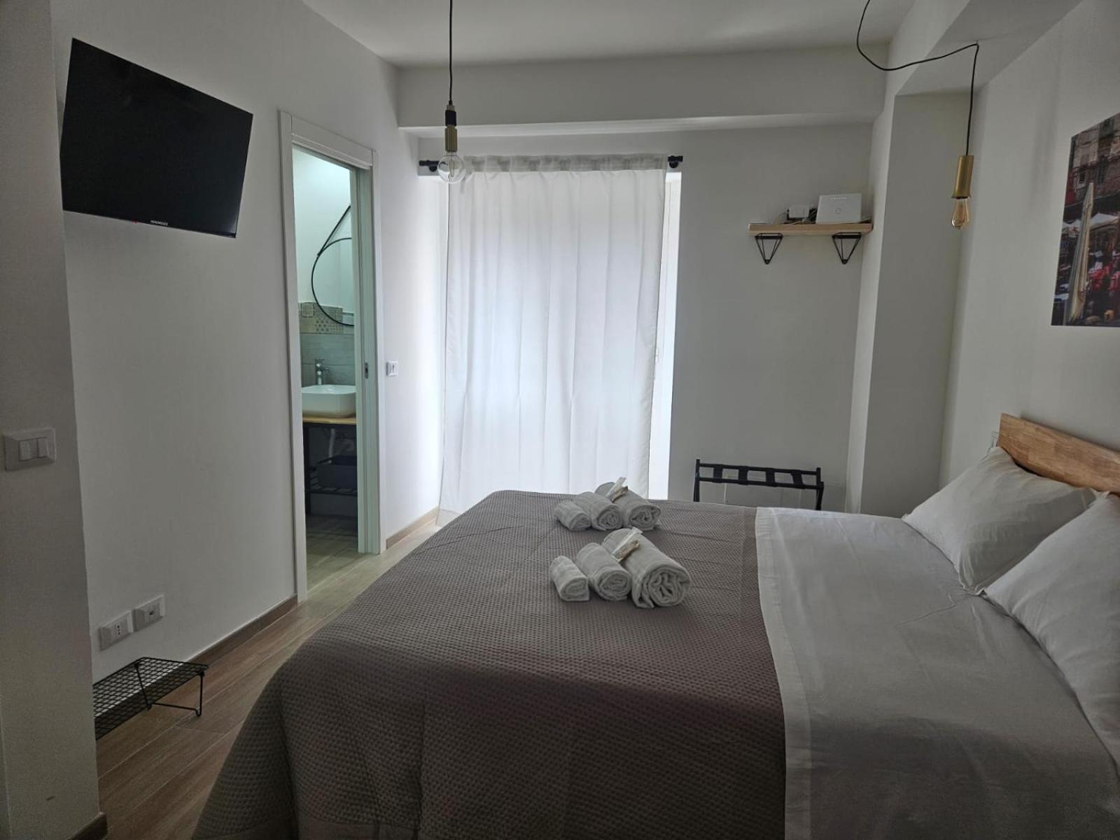 Porta D Ossuna Comfort Apartments Palermo Exterior photo